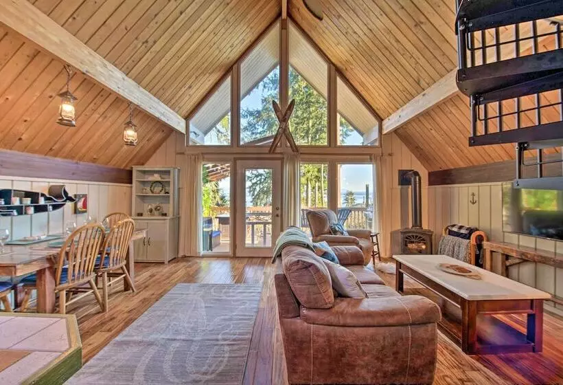 Unique Camano Cabin W/ Mountain + Water Views