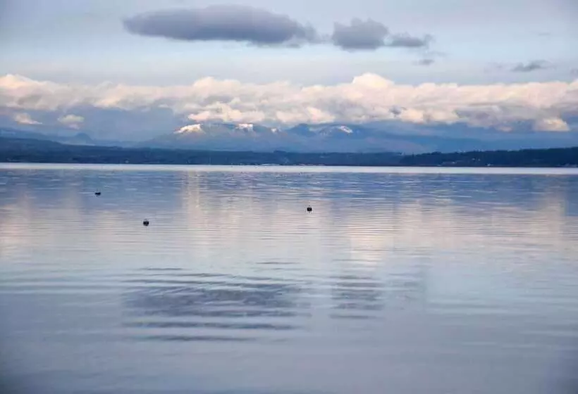 Unique Camano Cabin W/ Mountain + Water Views