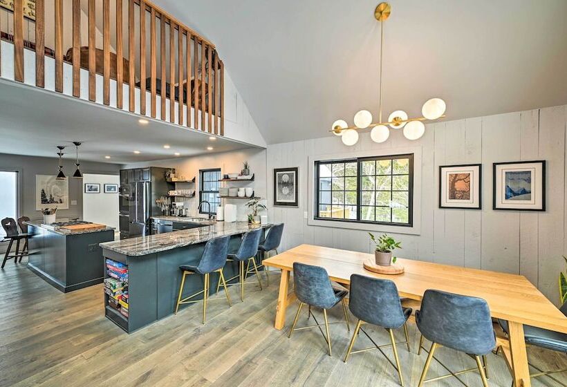 Vermont Ski Chalet ~ 5 Mi To Magic Mountain