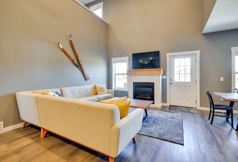 Vivid Home On Red Lodge Mountain Golf Course!