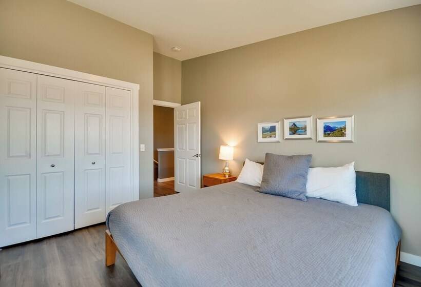 Vivid Home On Red Lodge Mountain Golf Course!