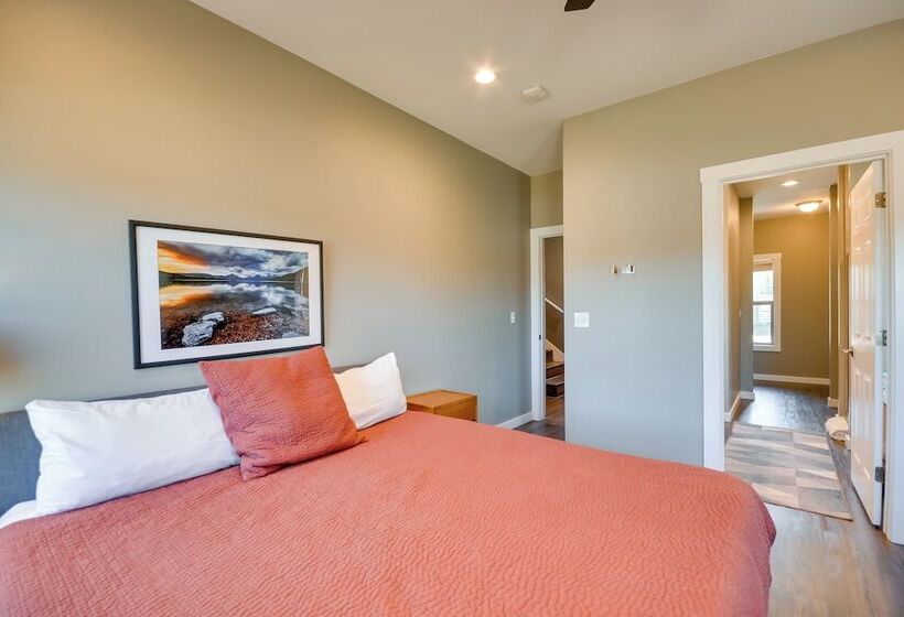 Vivid Home On Red Lodge Mountain Golf Course!