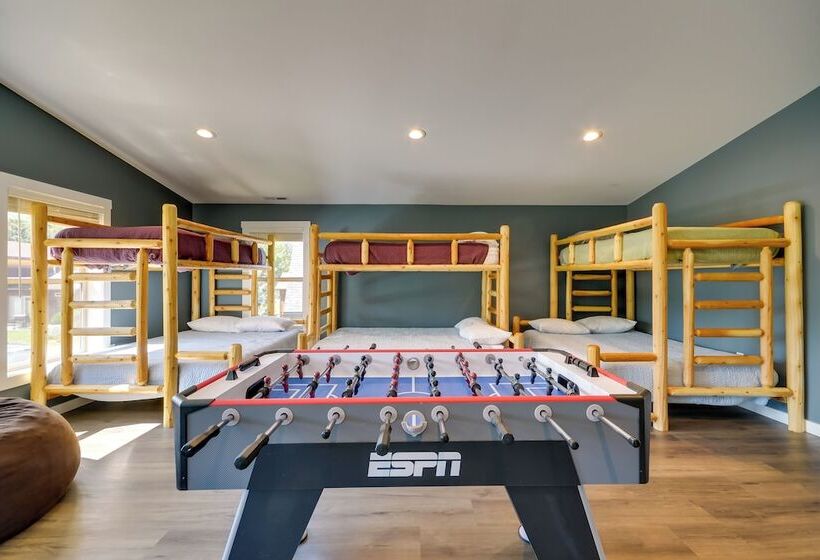 Vivid Home On Red Lodge Mountain Golf Course!