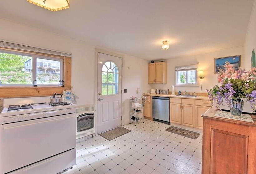 Waterfront Cottage   17 Mi To Acadia Ntnl Pk!