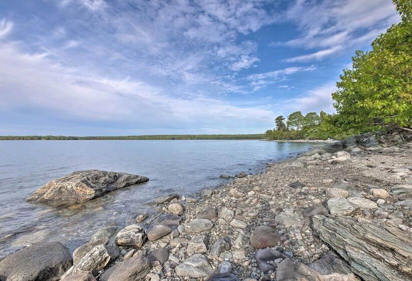 Waterfront Cottage   17 Mi To Acadia Ntnl Pk!