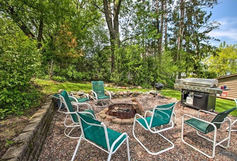 Waterfront Lake Koshkonong Home W/ Pier & Fire Pit