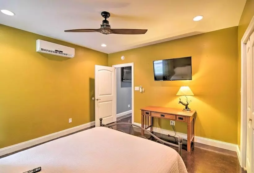 Waveland Family House, 4 Minute Drive To The Beach