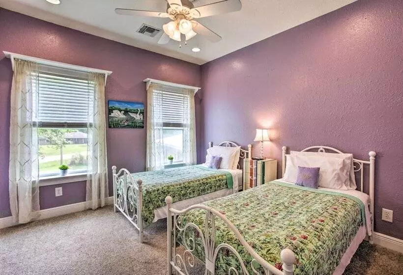 Waveland Family House, 4 Minute Drive To The Beach