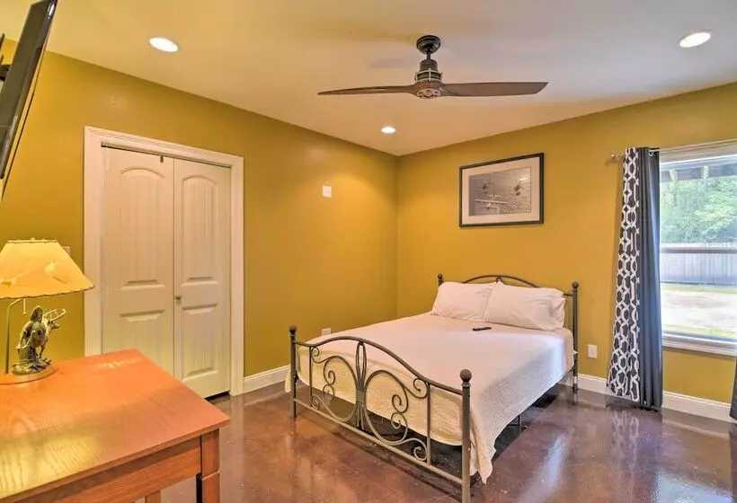 Waveland Family House, 4 Minute Drive To The Beach