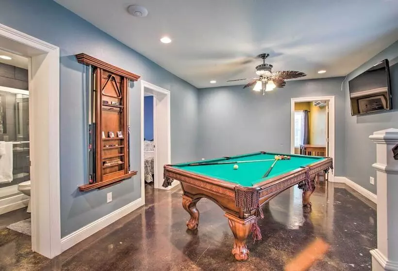 Waveland Family House, 4 Minute Drive To The Beach