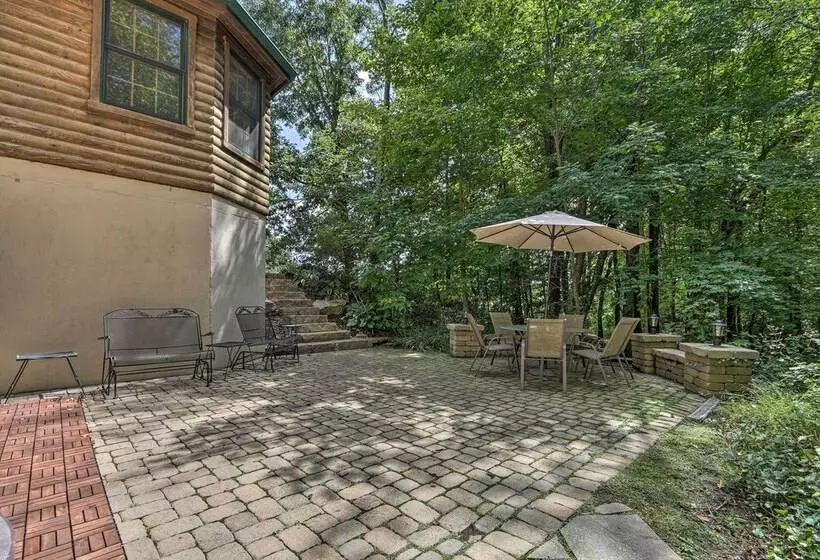 Wren S Nest Cabin  On 15 Acres W/ Hot Tub!