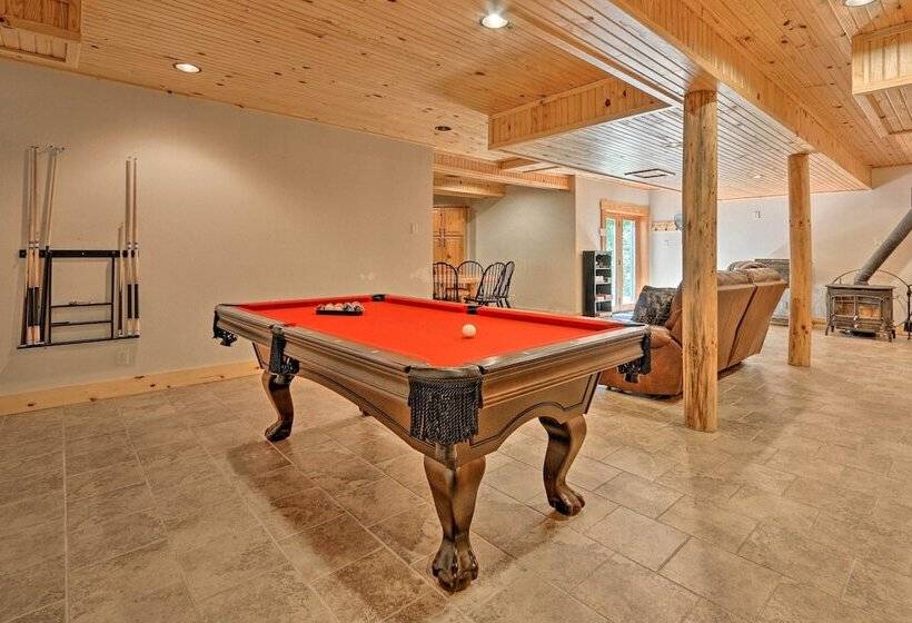 Wren S Nest Cabin  On 15 Acres W/ Hot Tub!