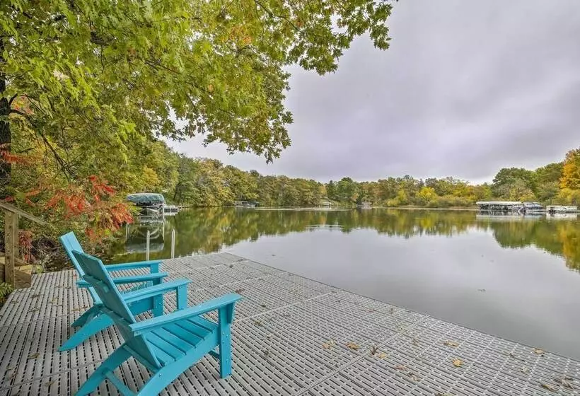 Birchwood Cottage With Red Cedar Lake Access!