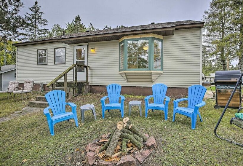 Birchwood Cottage With Red Cedar Lake Access!