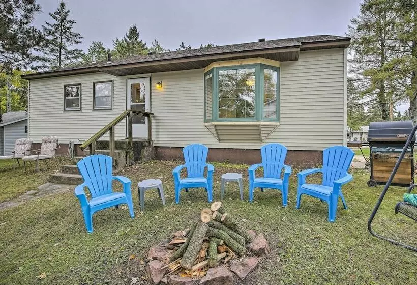 Birchwood Cottage With Red Cedar Lake Access!