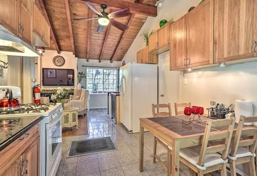 1 Mi To Lake Gregory: Boho Crestline Cabin