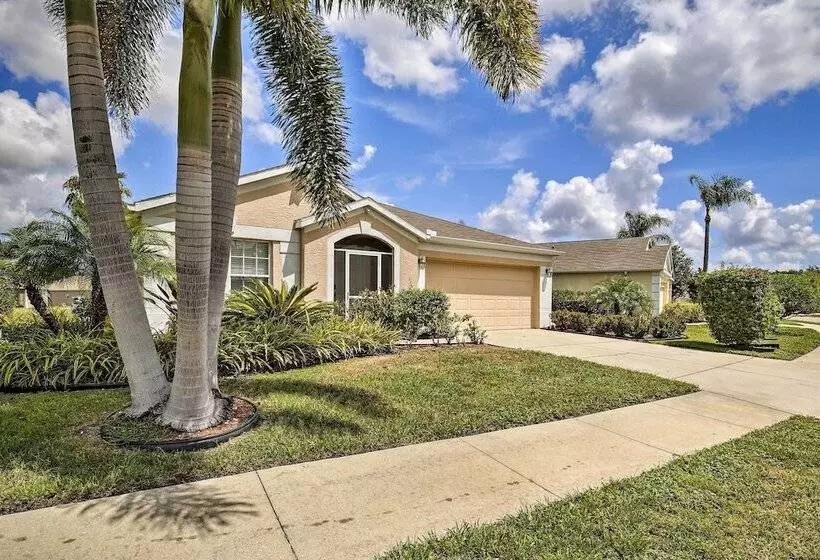 Bradenton Home W/ Saltwater Pool, Spa & Lanai!