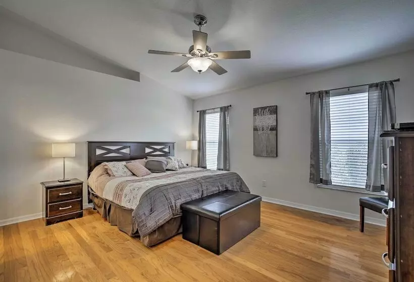 Bradenton Home W/ Saltwater Pool, Spa & Lanai!