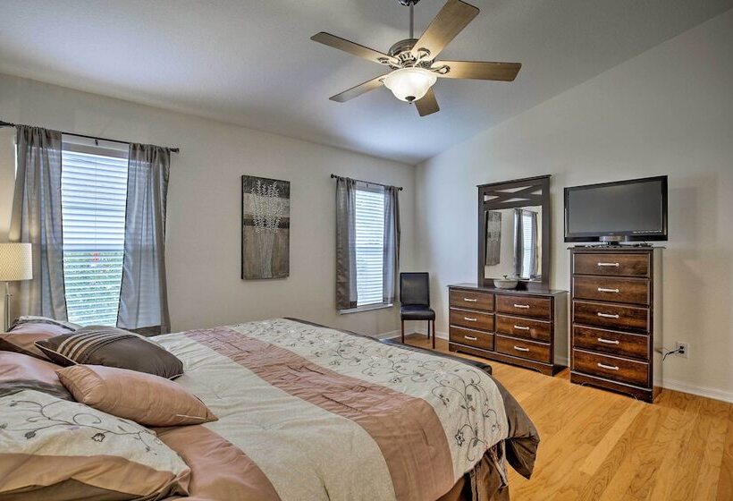 Bradenton Home W/ Saltwater Pool, Spa & Lanai!