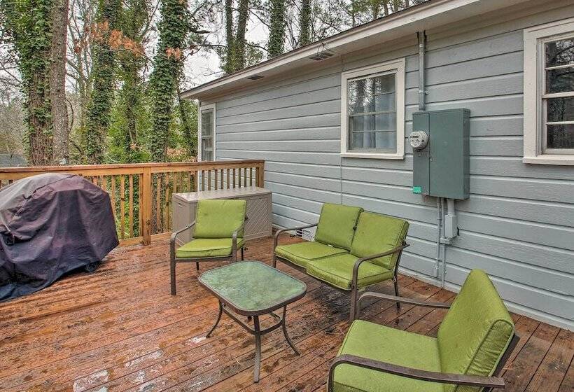 Centrally Located Hot Springs Home W/ Deck!