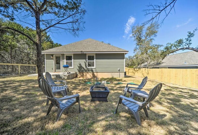 Charming Canyon Lake Home   Walk To Boat Ramp