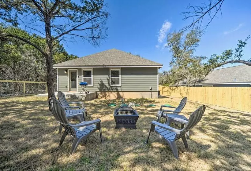Charming Canyon Lake Home   Walk To Boat Ramp