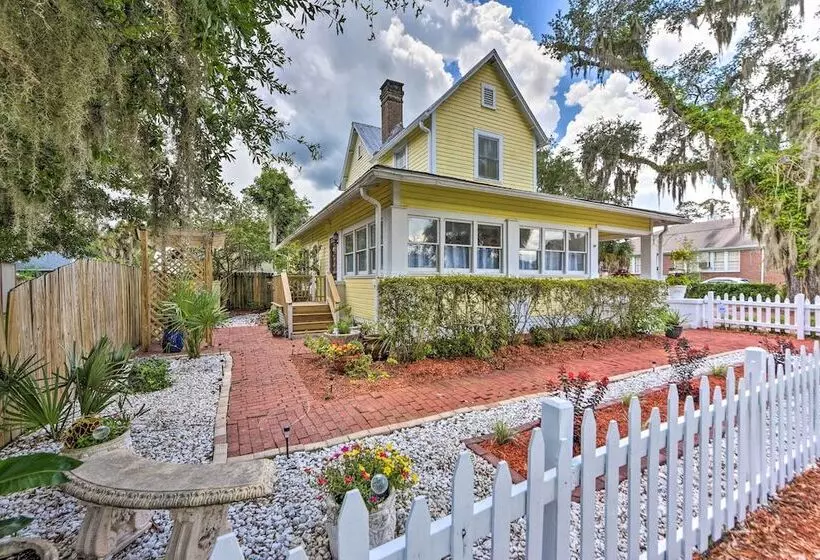 Historic Green Cove Springs Home   Walk To Coast!