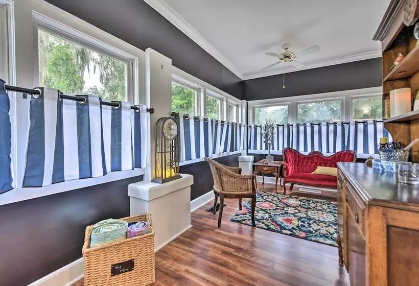 Historic Green Cove Springs Home   Walk To Coast!