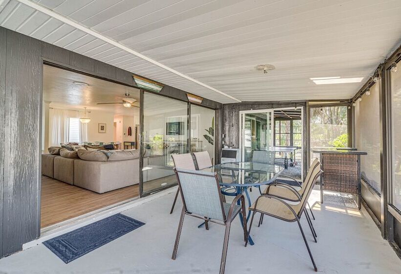 Riverfront Home W/ Boat Dock & Kayaks!