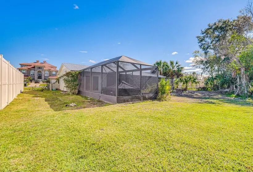 Riverfront Home W/ Boat Dock & Kayaks!