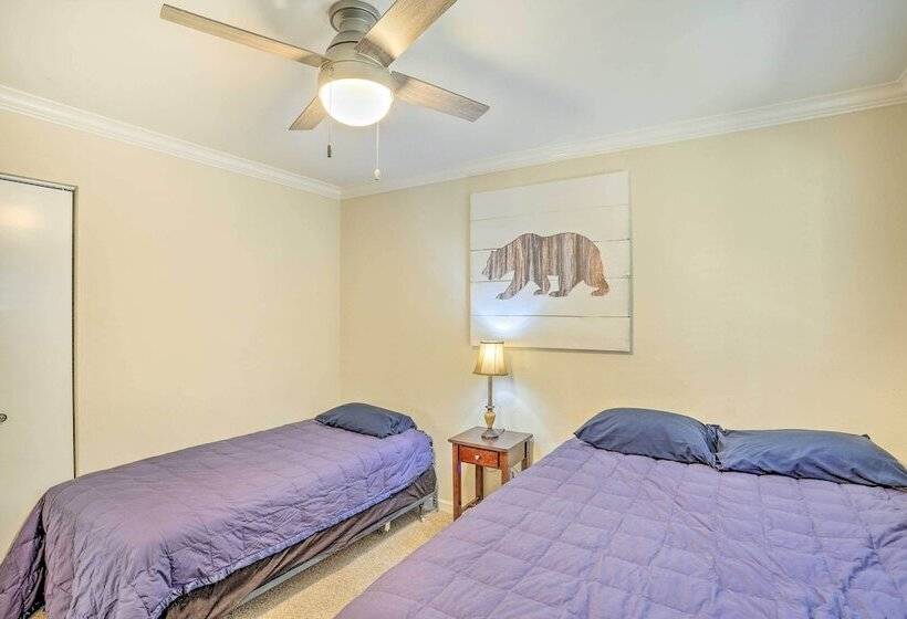 Charming Shasta Lake Retreat: Boat, Hike & Fish!