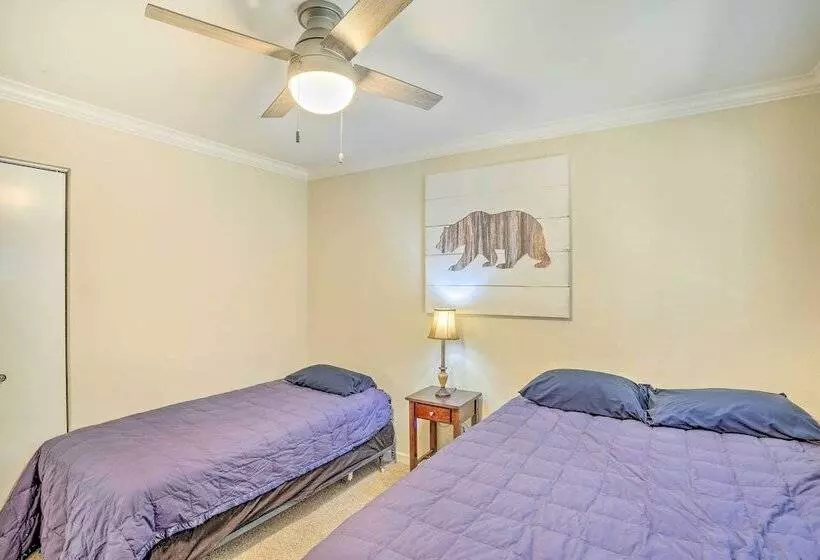 Charming Shasta Lake Retreat: Boat, Hike & Fish!