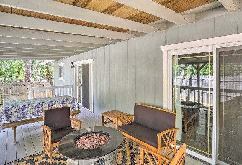 Charming Shasta Lake Retreat: Boat, Hike & Fish!