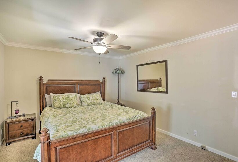 Charming Shasta Lake Retreat: Boat, Hike & Fish!