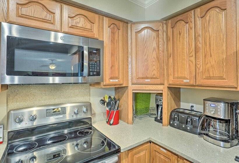 Charming Shasta Lake Retreat: Boat, Hike & Fish!