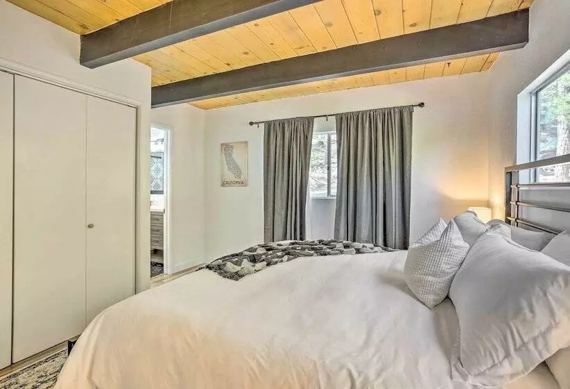 Chic A Frame Treehouse   3 Mi To Village!