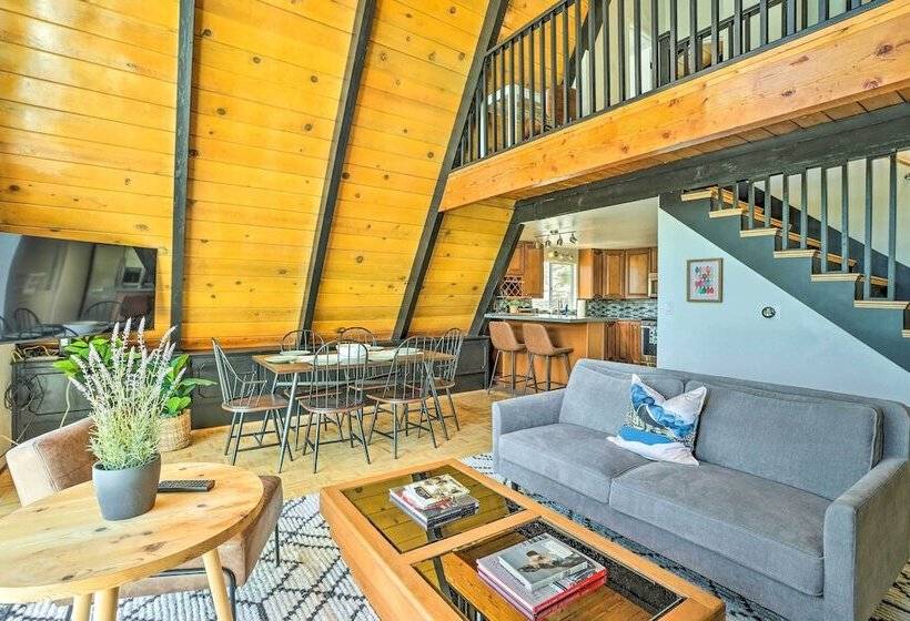 Chic A Frame Treehouse   3 Mi To Village!