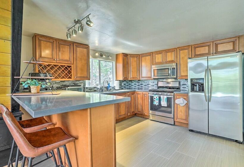 Chic A Frame Treehouse   3 Mi To Village!