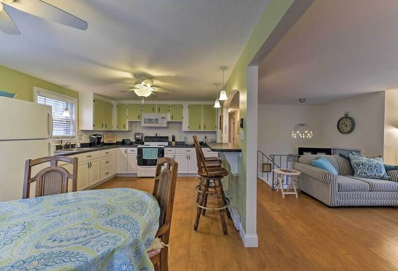 East Wareham Home W/ Pond Access & Private Dock