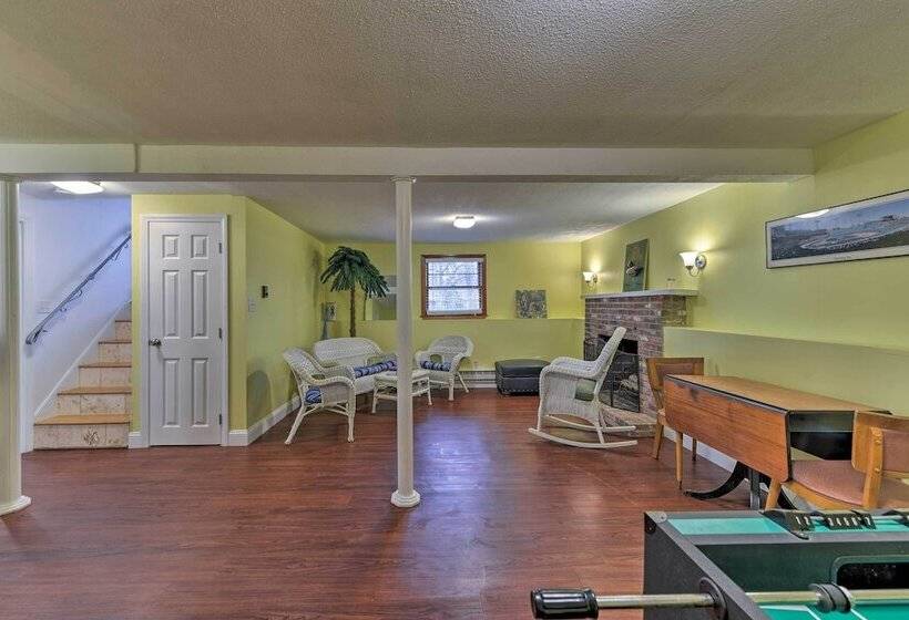 East Wareham Home W/ Pond Access & Private Dock