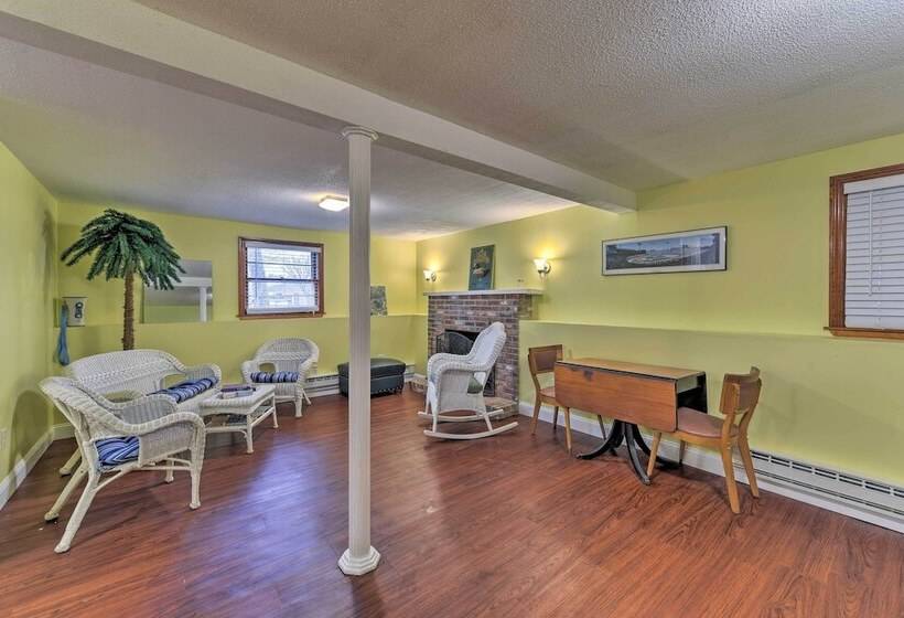 East Wareham Home W/ Pond Access & Private Dock