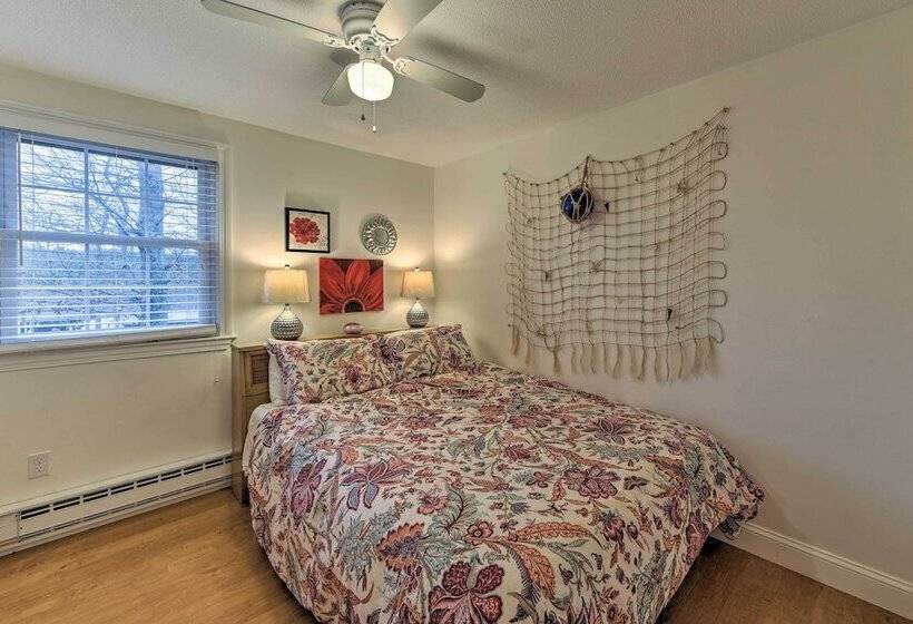 East Wareham Home W/ Pond Access & Private Dock