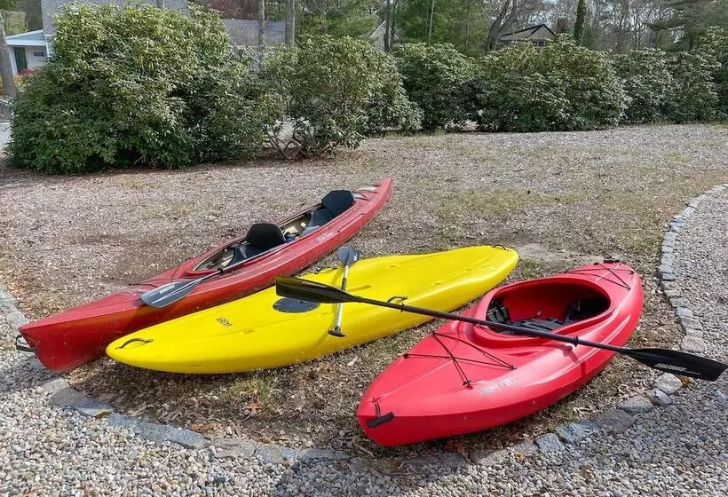 Mashpee Home W/ Beach Gear & Bbq: 2 Mi To Shore