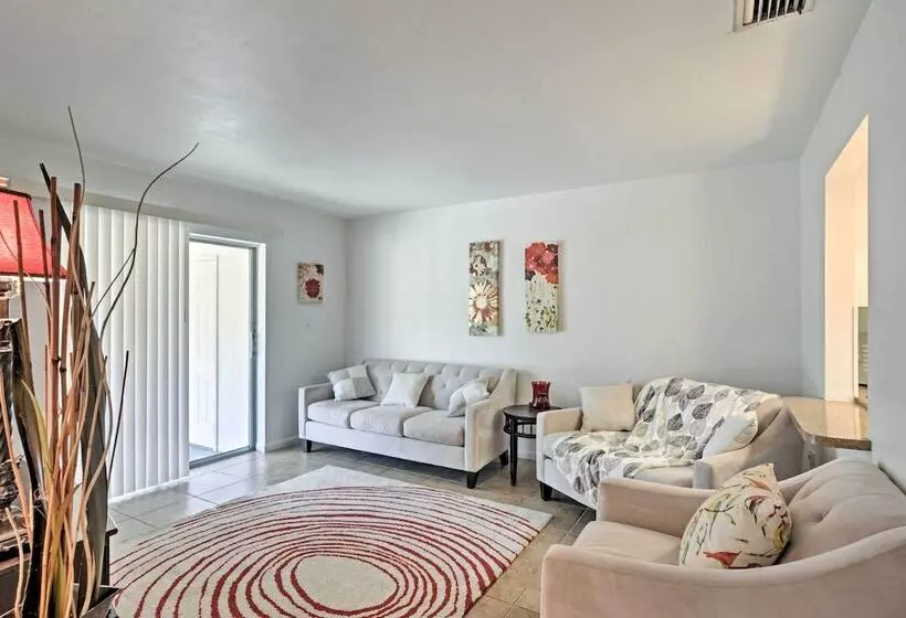 Gorgeous Cape Coral Duplex Home W/ Modern Interior