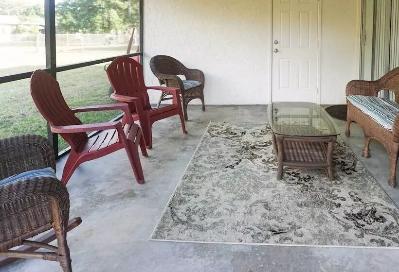 Gorgeous Cape Coral Duplex Home W/ Modern Interior