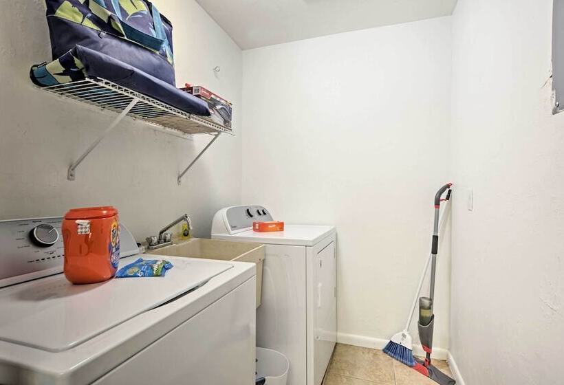 Gorgeous Cape Coral Duplex Home W/ Modern Interior