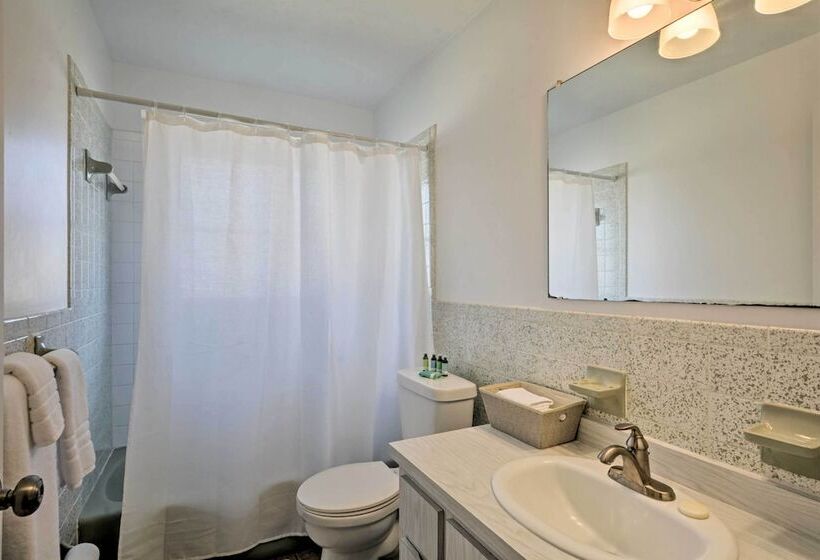 Gorgeous Cape Coral Duplex Home W/ Modern Interior