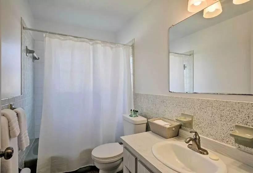 Gorgeous Cape Coral Duplex Home W/ Modern Interior