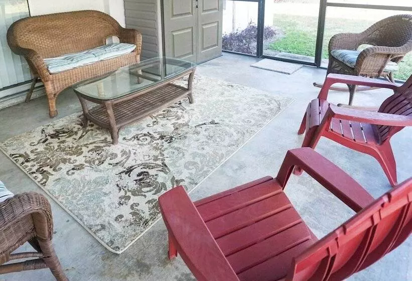 Gorgeous Cape Coral Duplex Home W/ Modern Interior