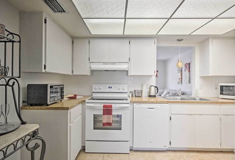 Gorgeous Cape Coral Duplex Home W/ Modern Interior